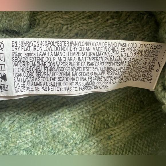 Forever 21 Seafoam Sage Green Cable Knit Sleeveless Sweater Vest w Side Vent. M - Picture 11 of 14